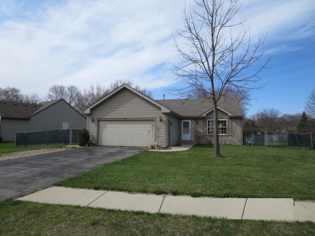 226 Teakwood Rd., Machesney Park, IL 61115