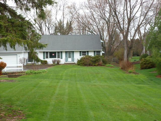 134 Brookhill Rd., Libertyville, IL 60048