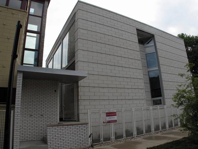 2735 W Cortland St., Chicago, IL 60647