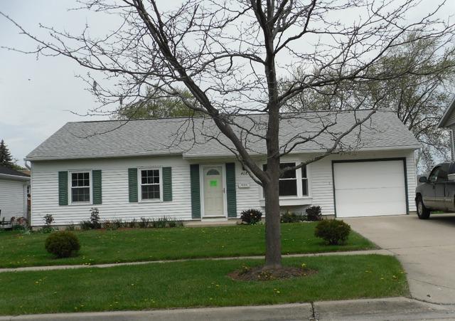 408 Freeman Ave., Streamwood, IL 60107