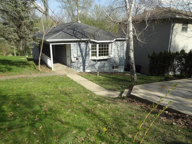 38425 N 3rd Ave., Spring Grove, IL 60081
