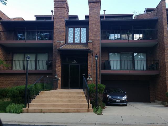 5 Cinnamon Creek Dr. #3S, Palos Hills, IL 60465