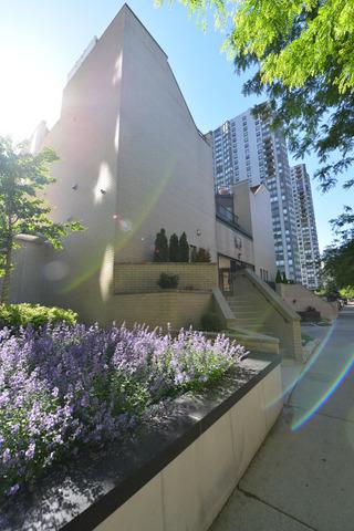 5747 N Sheridan Rd. #E, Chicago, IL 60660