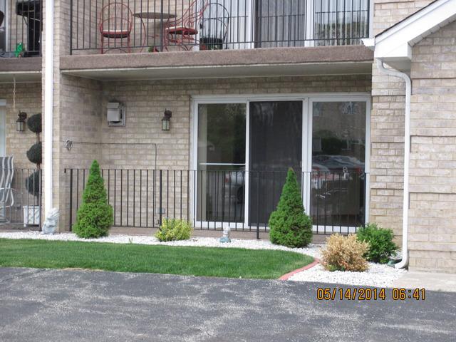 8832 Amelia Ct. #1C, Justice, IL 60458
