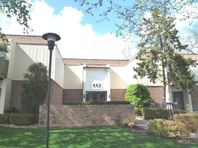 460 74th St. #203, Downers Grove, IL 60516