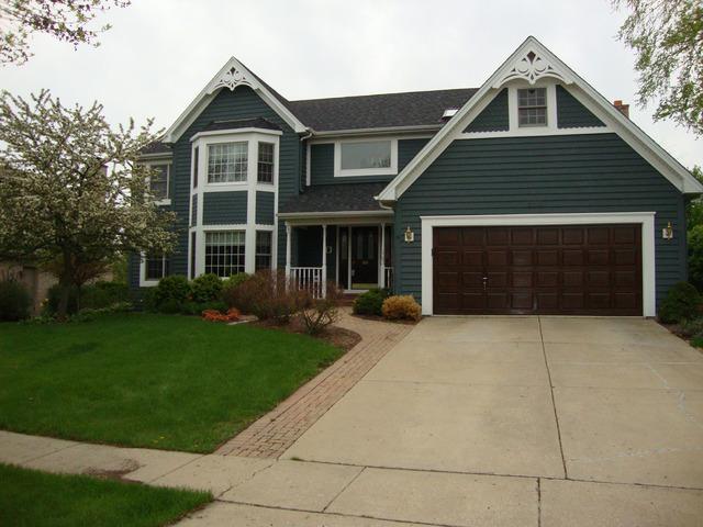 993 Wedgewood Dr., Crystal Lake, IL 60014