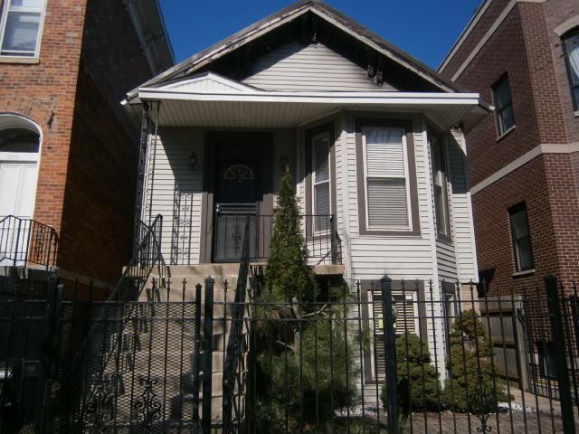 3232 S Prairie Ave., Chicago, IL 60616