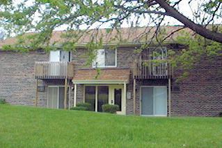 530 Brookside Dr., Westmont, IL 60559