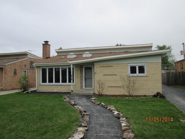 5009 Harnew Rd., Oak Lawn, IL 60453