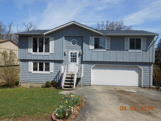 812 Peter St., Mchenry, IL 60051