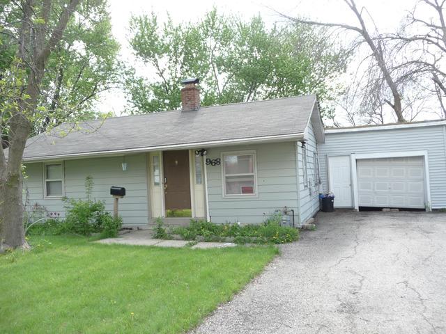 968 Wood St., Aurora, IL 60505