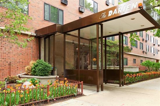 3100 N Lake Shore Dr. #1205, Chicago, IL 60657