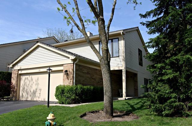 1301 Appletree Ln., Libertyville, IL 60048