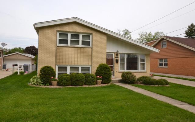 10133 Mulberry Ave., Oak Lawn, IL 60453