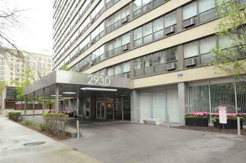 2930 N Sheridan Rd. #2202, Chicago, IL 60657