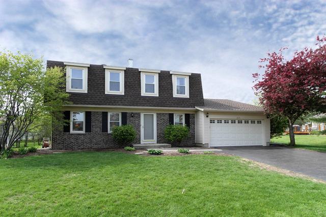 3679 Leather Leaf Ln., Hoffman Estates, IL 60192