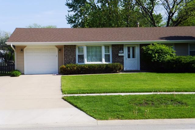 825 Sienna Dr., Schaumburg, IL 60193