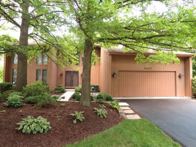 1017 Stanton Dr., Naperville, IL 60540