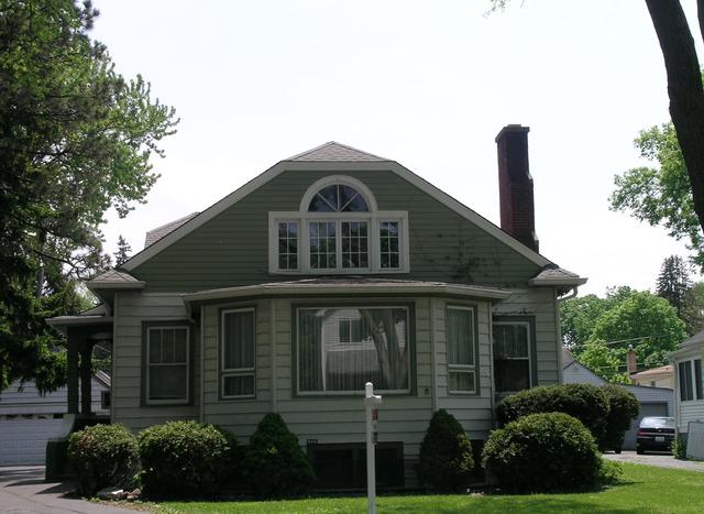 1723 E Algonquin Rd., Des Plaines, IL 60016