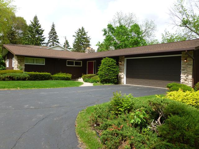 6N165 Sunset Dr., Medinah, IL 60157