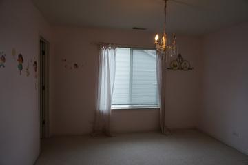 560 W Fairborn Ln., Round Lake, IL 60073