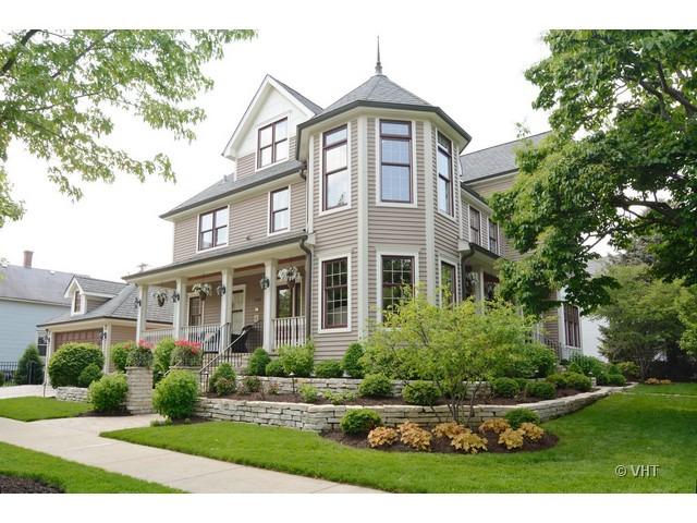 208 W Benton Ave., Naperville, IL 60540