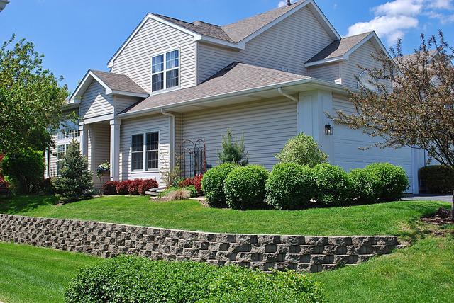 161 N Barton Tr., Batavia, IL 60510