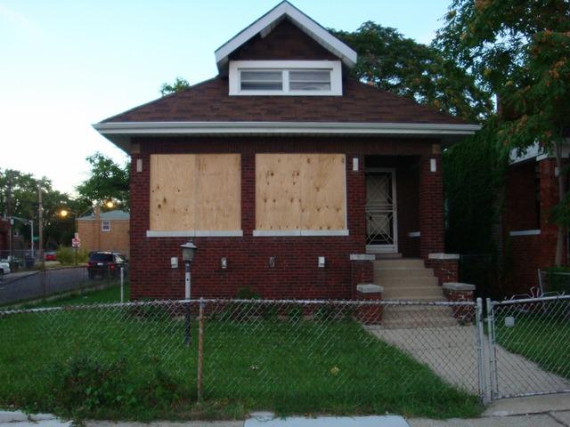 4258 W Cullerton St., Chicago, IL 60623
