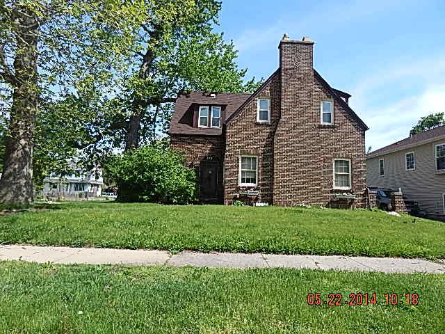 248 Elizabeth St., Calumet City, IL 60409