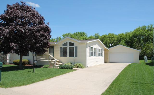8581 Springwood Ct., Roscoe, IL 61073