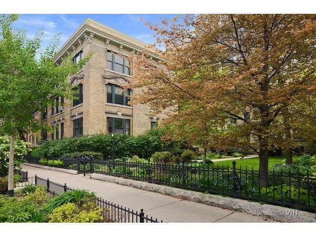 523 W Melrose St. #1A, Chicago, IL 60657