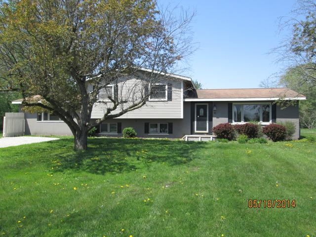 3S430 Briggs St., Naperville, IL 60563