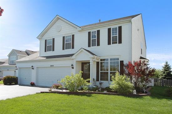 10695 Yellowstone Dr., Huntley, IL 60142