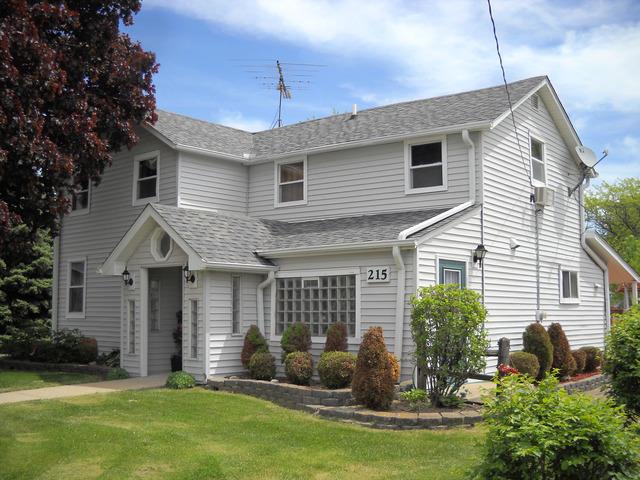 215 Maple St., Paw Paw, IL 61353