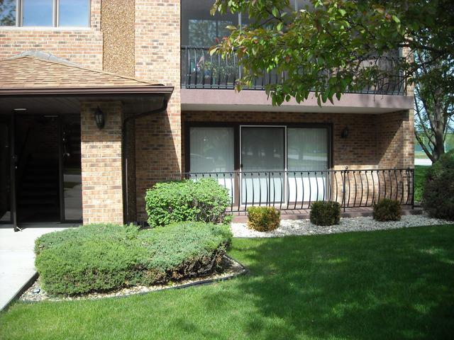 11104 Heritage Dr. #1A, Palos Hills, IL 60465