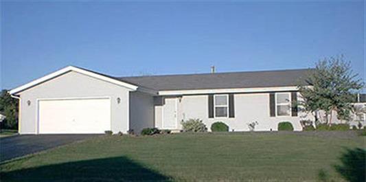 105 Shadowbrook Dr., Capron, IL 61012