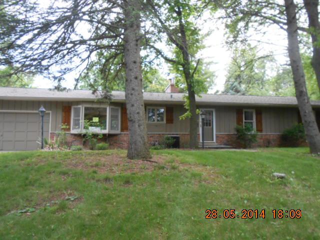 27353 W Lakeview Dr., Lake Barrington, IL 60084