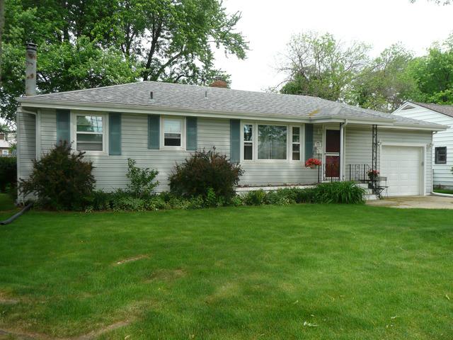 321 E Country Ct., Bourbonnais, IL 60914