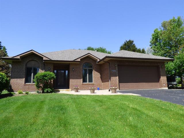 1018 S Cook St., Barrington, IL 60010