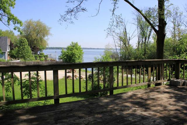 52 Rushmore Rd., Fox Lake, IL 60020