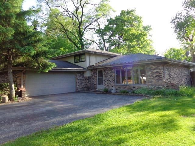 10162 S 86th Ave., Palos Hills, IL 60465