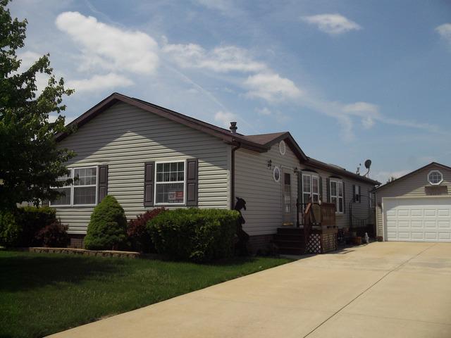 23030 S Pine Valley Dr., Frankfort, IL 60423