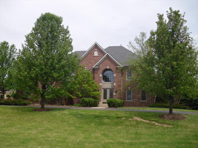 38W458 N Lakeview Cir., St. Charles, IL 60175