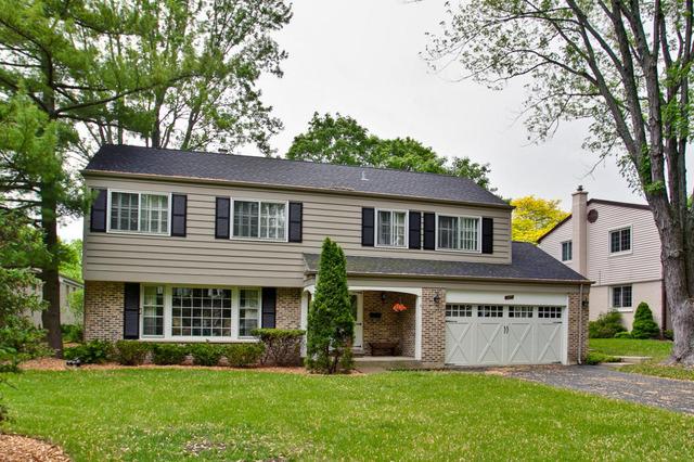 325 Birkdale Rd., Lake Bluff, IL 60044