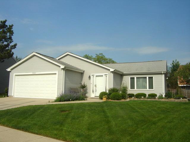 5010 Somerton Dr., Hoffman Estates, IL 60010