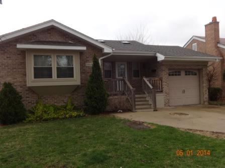 10043 S Homan Ave., Evergreen Park, IL 60805