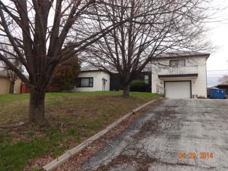 8900 W 98th Pl., Palos Hills, IL 60465
