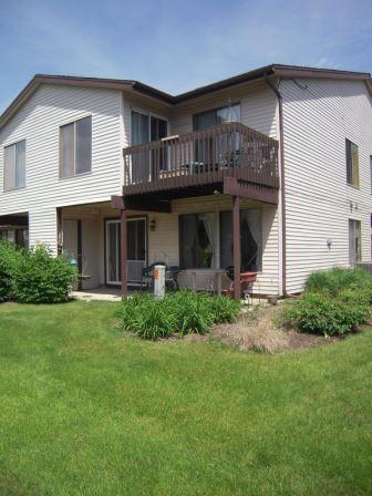 1342 Kingsbury Dr. #2, Hanover Park, IL 60133