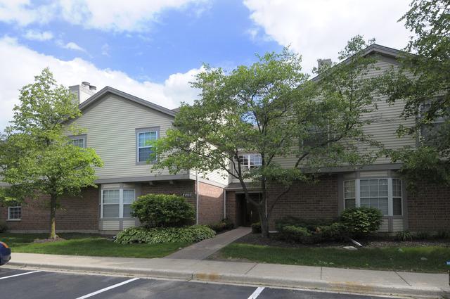 1757 Eastwood Ct. #4, Schaumburg, IL 60195