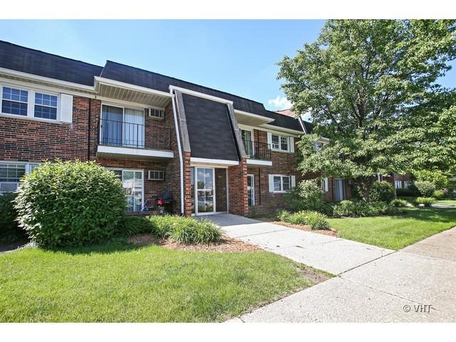 2411 Ogden Ave. #7, Downers Grove, IL 60515